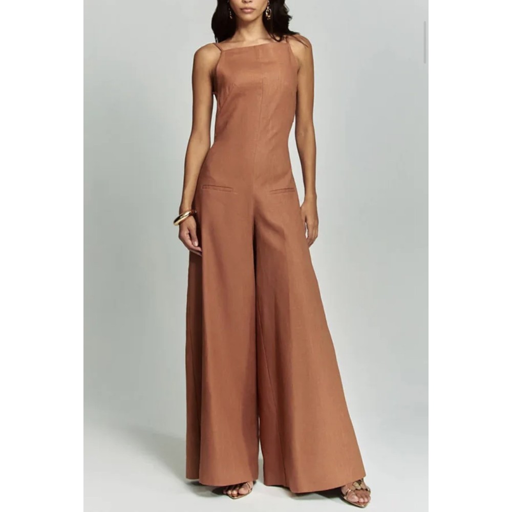 combinaison fluide avec son dos nu